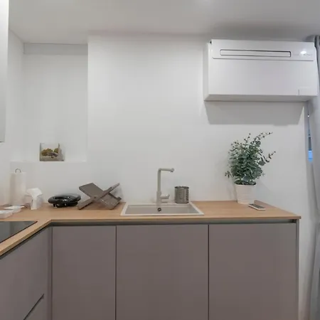 Center - Porta Romana Apartment *