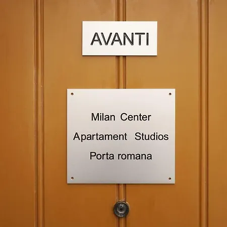 Center - Porta Romana Apartman